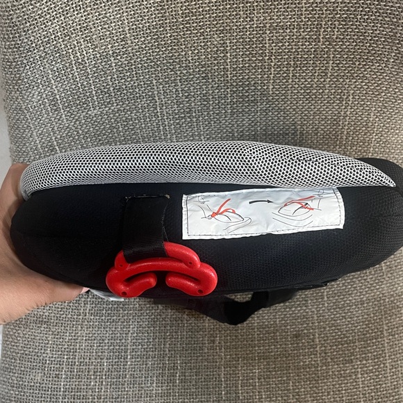 Inflatable Car Booster Seat for Kids 40-100lbs, Travel, Toddler 4+ Yrs - Picture 6 of 7